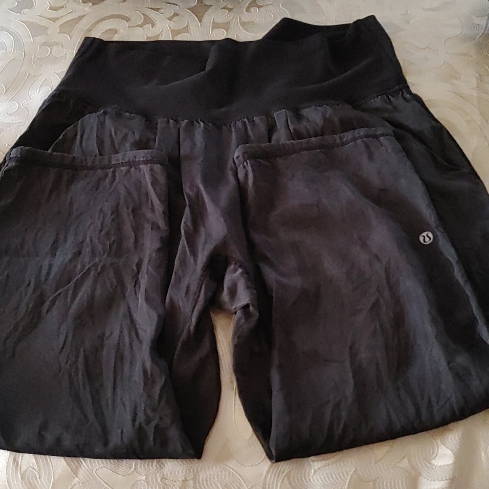 Lululemon Post Power Crop - Picture 6 of 6